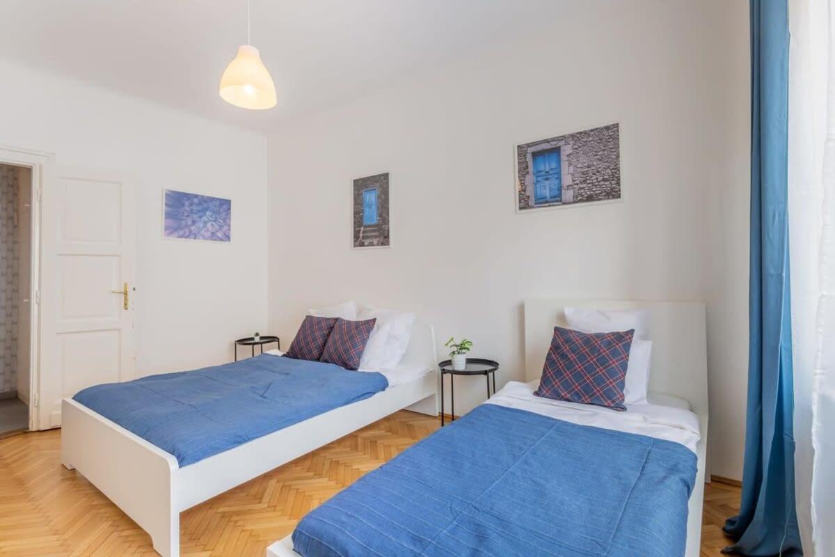 Home Away From Home In The Center Budapest Kültér fotó