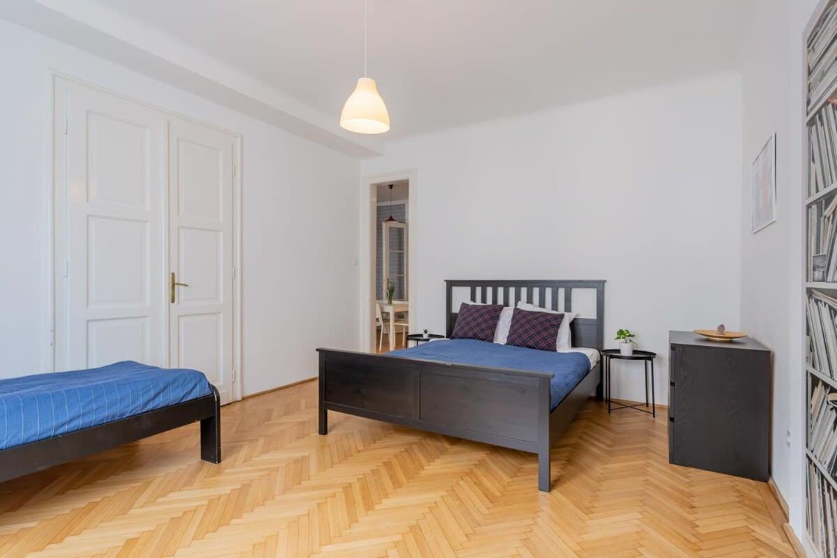 Home Away From Home In The Center Budapest Kültér fotó